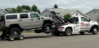 Illustration for article titled 24 hr towing tyler